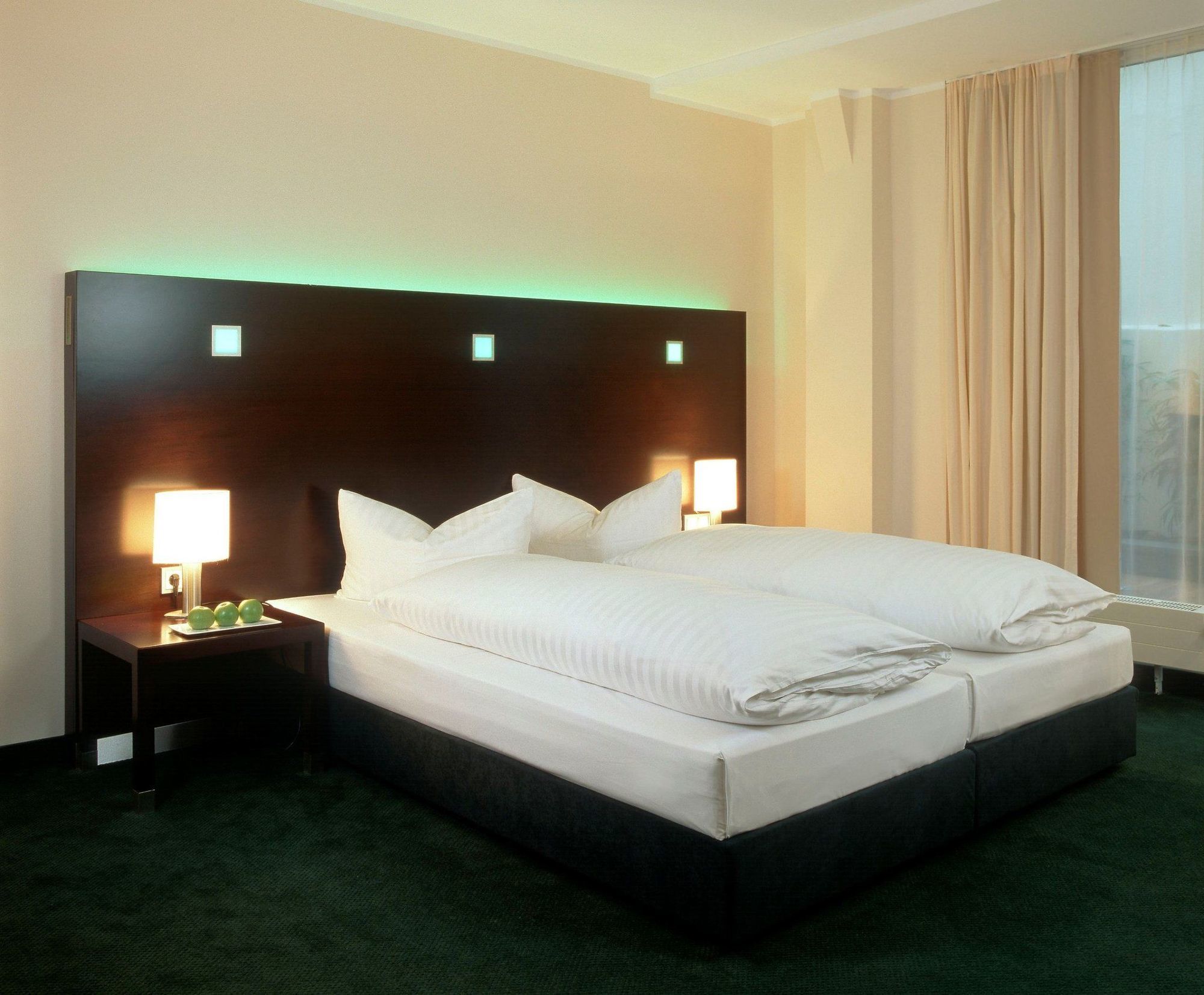 Flemings Conference Hotel Frankfurt Frankfurt am Main Room photo