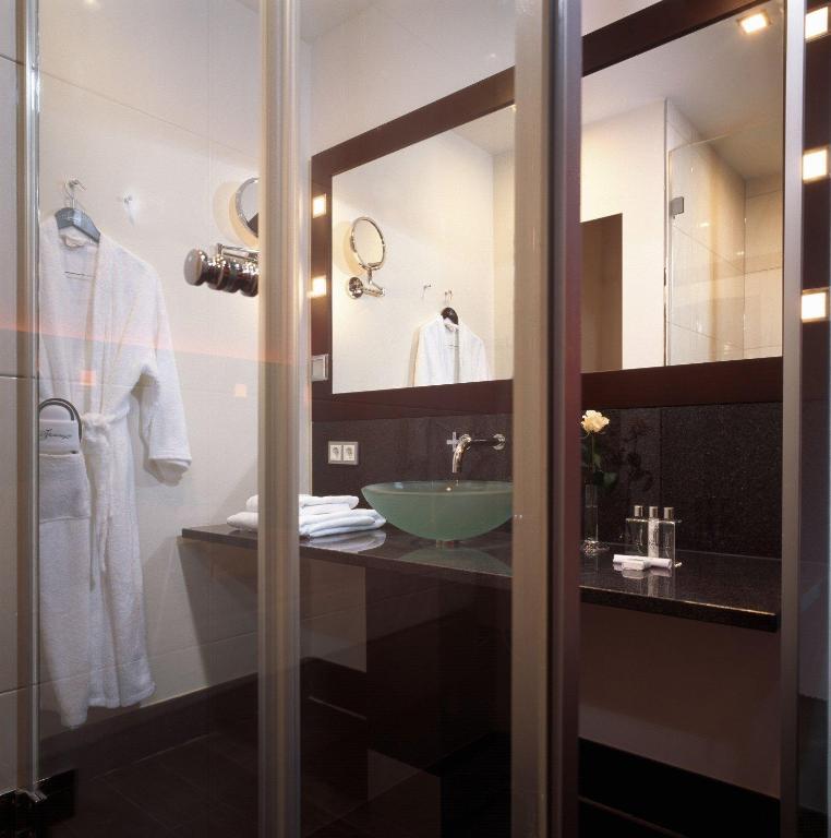 Flemings Conference Hotel Frankfurt Frankfurt am Main Room photo